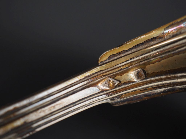 Cuillère à crème en argent, poinçon Minerve, modèle à filet Poids : 84