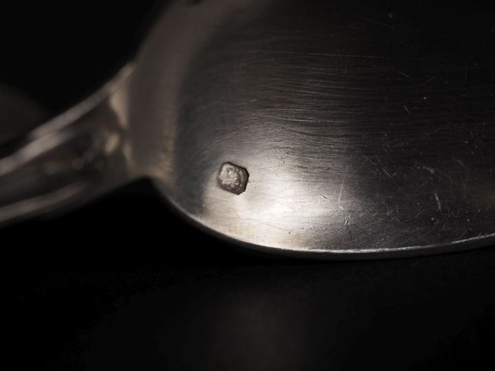 11 cuillères à café en argent de style Louis XVI, poinçon Minerve et d