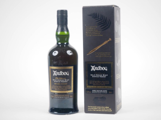 Vente aux enchères ARDBEG ARBOG THE ULTIMATE 70 cl - 52.1 % - COFFRET 