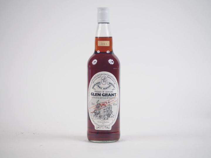 GLEN GRANT 40 YEARS GORDON   MACPHAIL DISTILLED : 1963 - BOTTLED: 2003