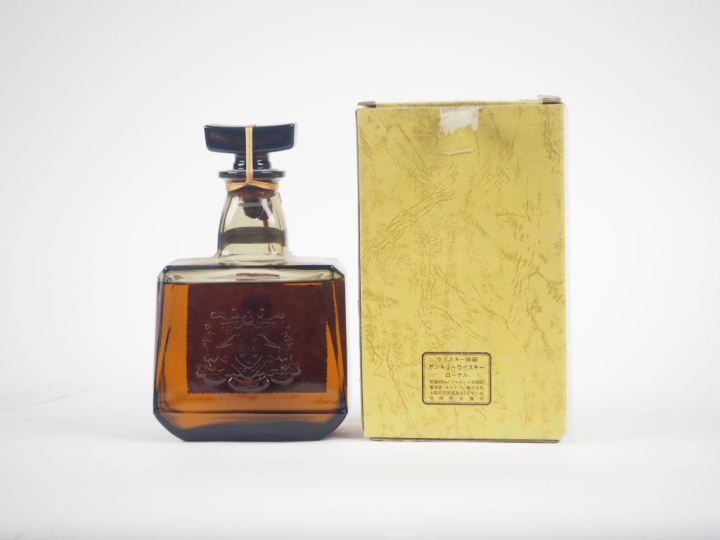 SUNTORY 'ROYAL' 72 cl - 43 % - COFFRET 
