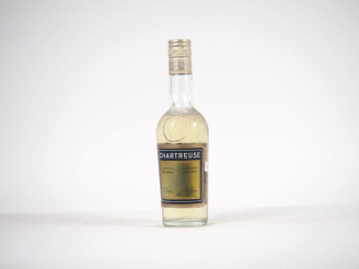 Vente aux enchères 1 BOUTEILLE (35 CL) CHARTREUSE JAUNE 1973-1982