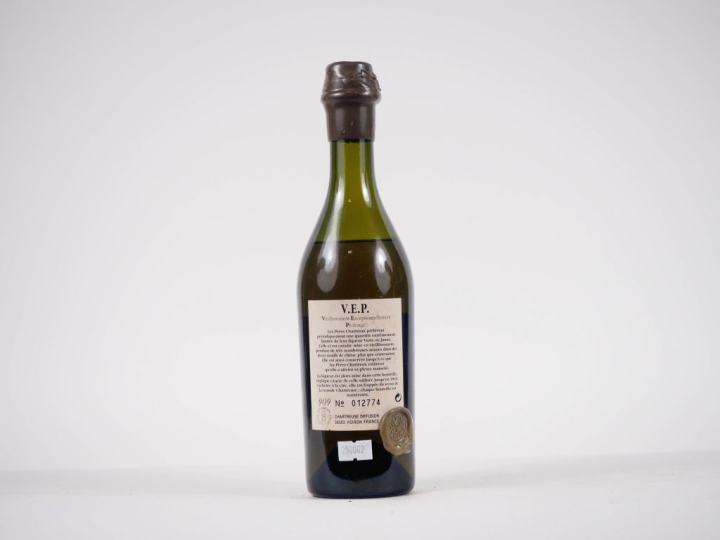 1 BOUTEILLE (50 CL) CHARTREUSE VERTE V.E.P N° 012774