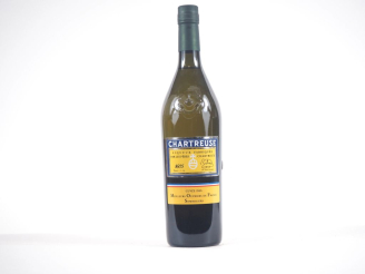 Vente aux enchères 1 BOUTEILLE CHARTREUSE "CUVÉE DES MEILLEURS OUVRIERS DE FRANCE" - 2016