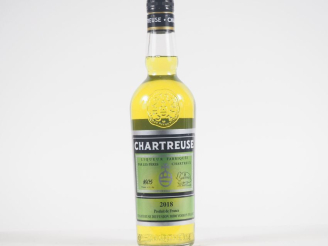 Vente aux enchères 1 BOUTEILLE (50 CL) CHARTREUSE JAUNE EPISCOPALE "FOUS DE CHARTREUSE" -