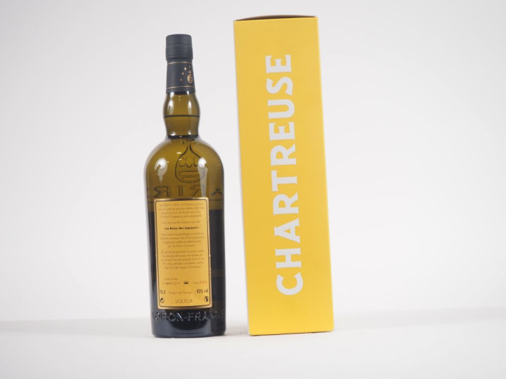 1 BOUTEILLE CHARTREUSE "LA REINE DES LIQUEURS" - 2019 - N°0674/2019