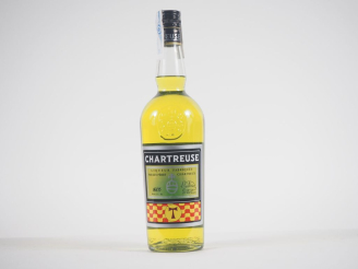 Vente aux enchères 1 BOUTEILLE CHARTREUSE JAUNE ÉPISCOPALE "LA TAU" - 2020