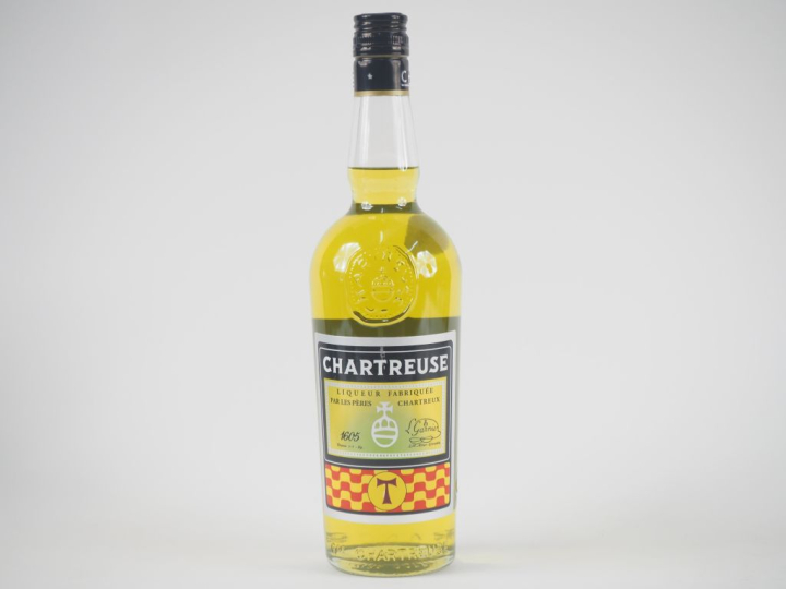 1 BOUTEILLE CHARTREUSE JAUNE ÉPISCOPALE "LA TAU" - 2021