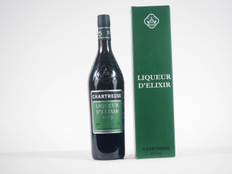 Vente aux enchères 1 BOUTEILLE CHARTREUSE "LIQUEUR D'ELIXIR 1605" - 2023 - COFFRET 