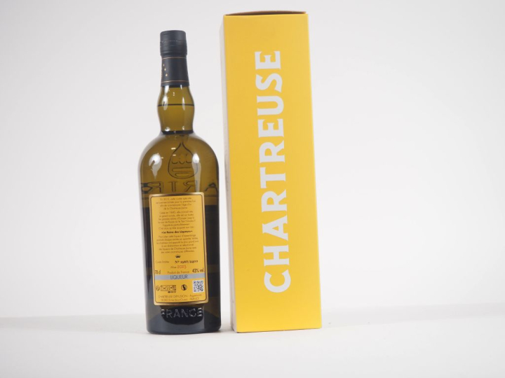 1 BOUTEILLE CHARTREUSE "LA REINE DES LIQUEURS" - 2023 - N°1968/2400