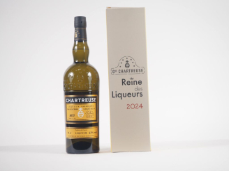Vente aux enchères 1 BOUTEILLE CHARTREUSE "LA REINE DES LIQUEURS" - 2024 - N°2368/2415