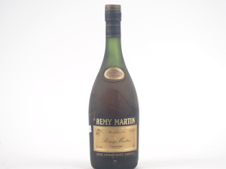 Vente aux enchères 1 BOUTEILLE COGNAC FINE CHAMPAGNE V.S.O.P. RÉMY MARTIN 70 cl