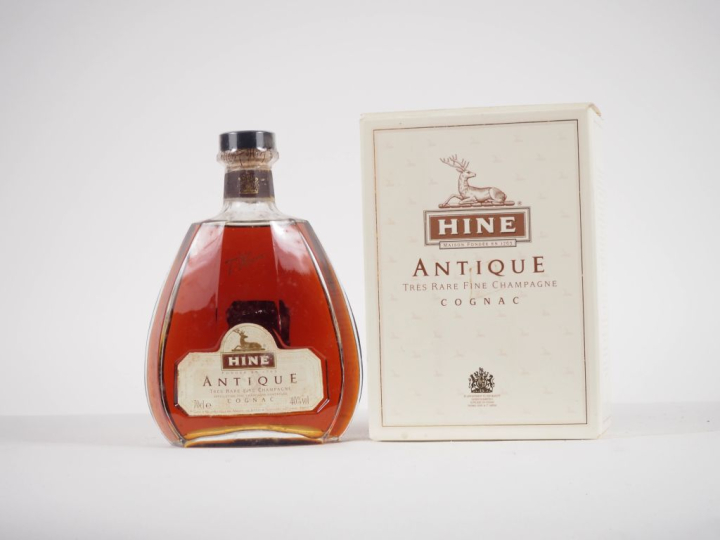 1 BOUTEILLE COGNAC TRÈS RARE FINE CHAMPAGNE HINE 'ANTIQUE' 70 cl - COF