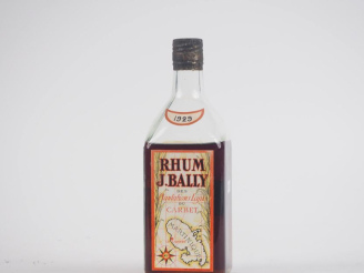 Vente aux enchères 1 BOUTEILLE RHUM J.BALLY - 1929 - NIVEAU BAS