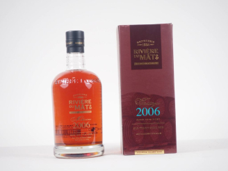 Vente aux enchères 1 BOUTEILLE RHUM RIVIÈRE DU MÂT VINTAGE CUVÉE HORS D'AGE 70 cl - 43 % 
