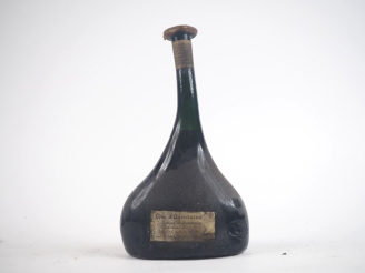 Vente aux enchères 1 BOUTEILLE ARMAGNAC DUCASTAING 'HORS D'ÂGE' DUC D'AQUITAINE 75 cl - B