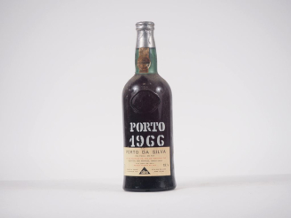 Vente aux enchères 1 BOUTEILLE PORTO DA SILVA - 1966 - MISE : 1974