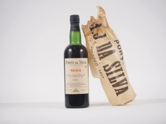 Vente aux enchères 1 BOUTEILLE PORTO "REGIS" DA SILVA  - EMBALLAGE PAPIER D'ORIGINE