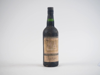 Vente aux enchères 1 BOUTEILLE MAURY "CUVÉE SPÉCIALE" MAS AMIEL 75 cl - 1983 - BS