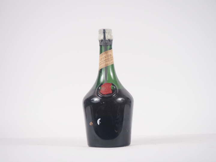 1 VIEILLE BOUTEILLE BÉNÉDICTINE - SE