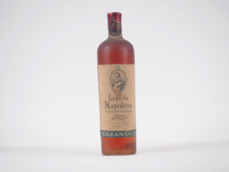 Vente aux enchères 1 VIEILLE BOUTEILLE LIQUEUR NAPOLÉON CAZANOVE CURAÇAO ORANGE - ELA/MEN