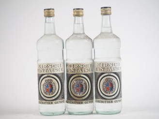 Vente aux enchères 3 BOUTEILLES KIRSH FANTAISIE 100 cl - 40 %