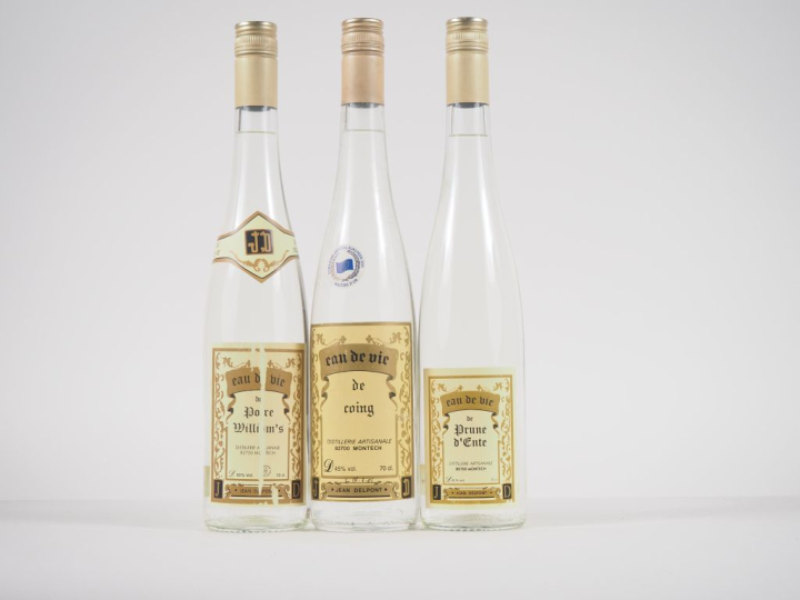 3 BOUTEILLES JEAN DELPONT  : 1 EAU DE VIE DE POIRE WILIAMS 70 cl - 50 
