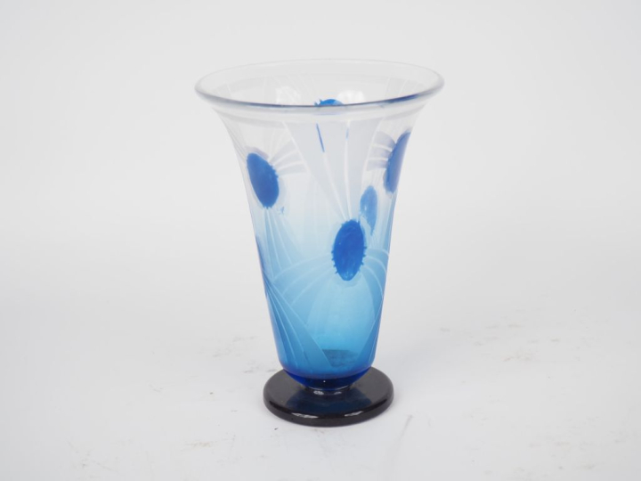 CHARDER LE VERRE FRANCAIS. Vase tulipe, décor Art Déco H. 22 cm