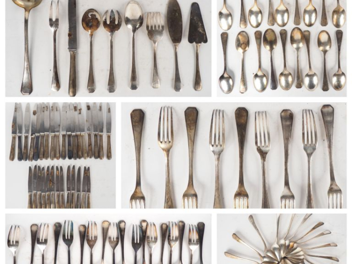 CHRISTOFLE. Partie de ménagère en métal argenté modèle Art Déco. Compr