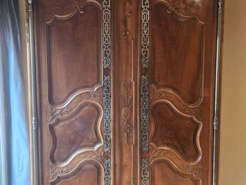 Armoire provençale fin XVIIIème début XIXème de style Louis XVI, en no