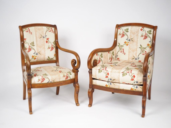 Mobilier de salon Restauration en bois naturel, modèle à crosse, compr