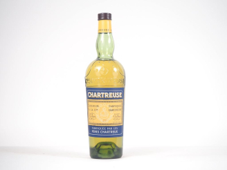 Vente aux enchères 1 BOUTEILLE CHARTREUSE JAUNE 1956-1964  AVEC SON EMBALLAGE D'ORIGINE (