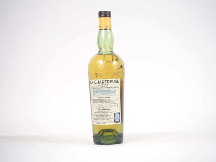 1 BOUTEILLE CHARTREUSE JAUNE 1956-1964  AVEC SON EMBALLAGE D'ORIGINE (