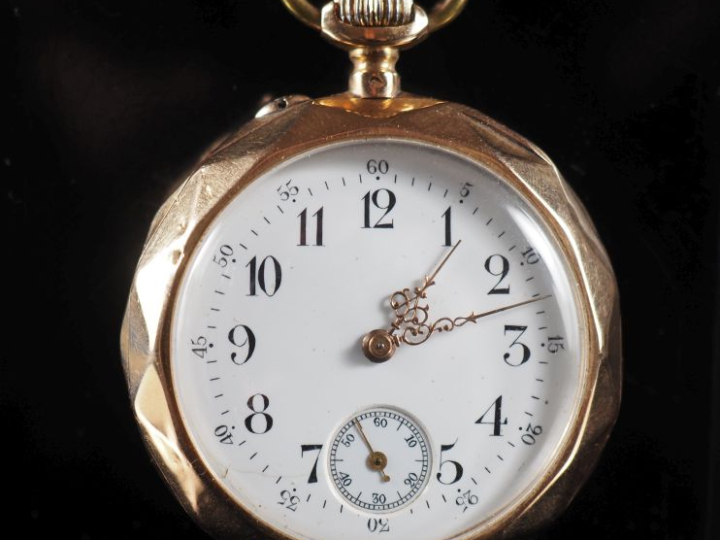 DEUXIEME MOITIE DU XIXème SIECLE Montre de gousset Napoléon III en or 