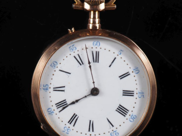 ROLAND - CHAUMONT, à Brulon Montre de col Napoléon III, en or jaune 75