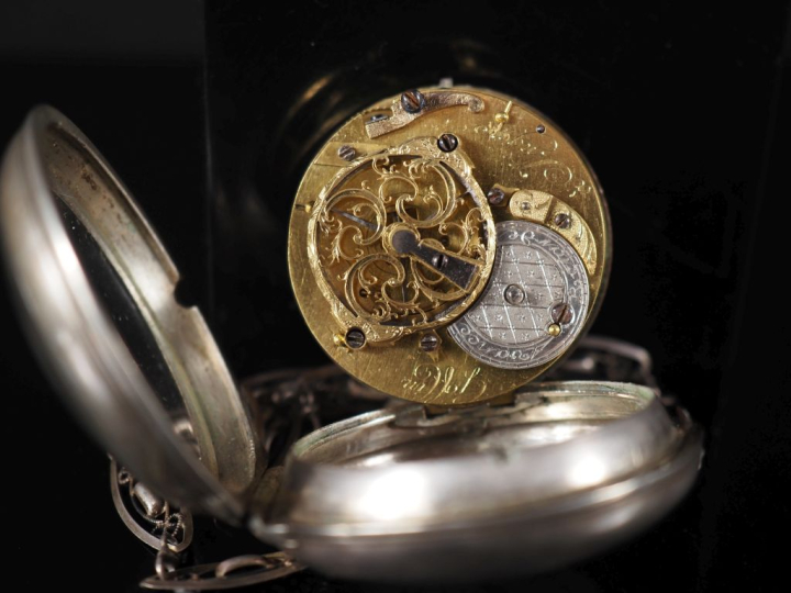 GOFFIN, à ANGERS Seconde moitié du XVIIIᵉ siècle Montre de poche en ar