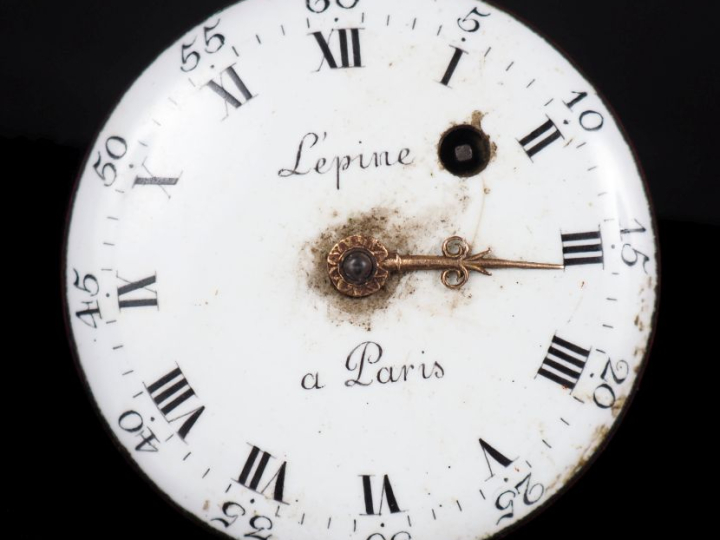 LEPINE, à Paris N°656. Montre de gousset sans sa monture.  Cadran émai