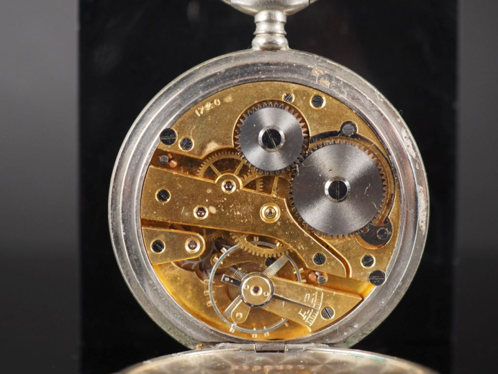 ALPINAI N° 1450648 Vers 1900 Montre de poche aveugle en métal. Boîtier