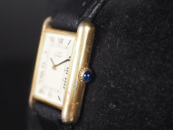 CARTIER, Must Montre bracelet en argent 925 plaqué or.  Boitier rectan