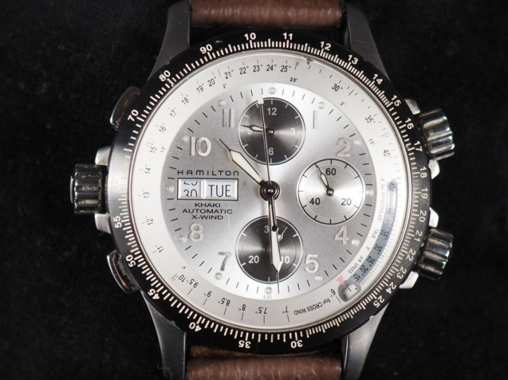 HAMILTON, Khaki X Wind Ref. H776260 Vers 2005 Chronographe-bracelet en