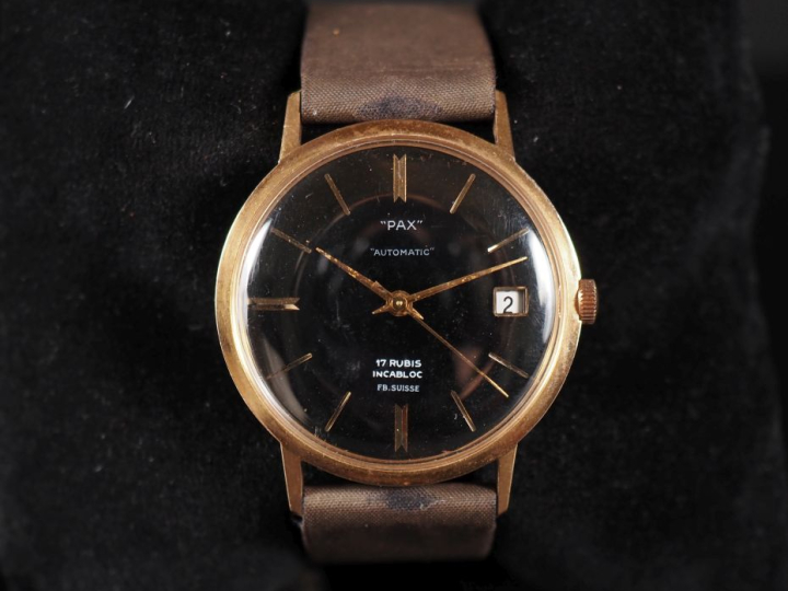 PAX, Automatic Montre bracelet en métal doré.  Cadran à fond noir, ind