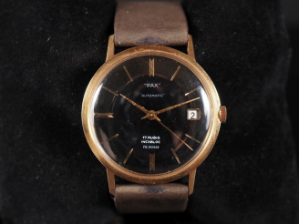 Vente aux enchères PAX, Automatic Montre bracelet en métal doré.  Cadran à fond noir, ind