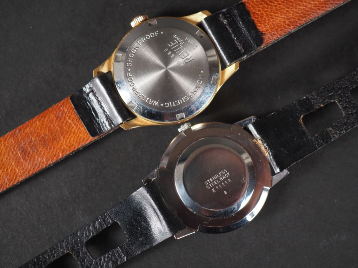 REVUE, Sport Ref. 428686 Montre bracelet en métal doré.  Cadran à inde