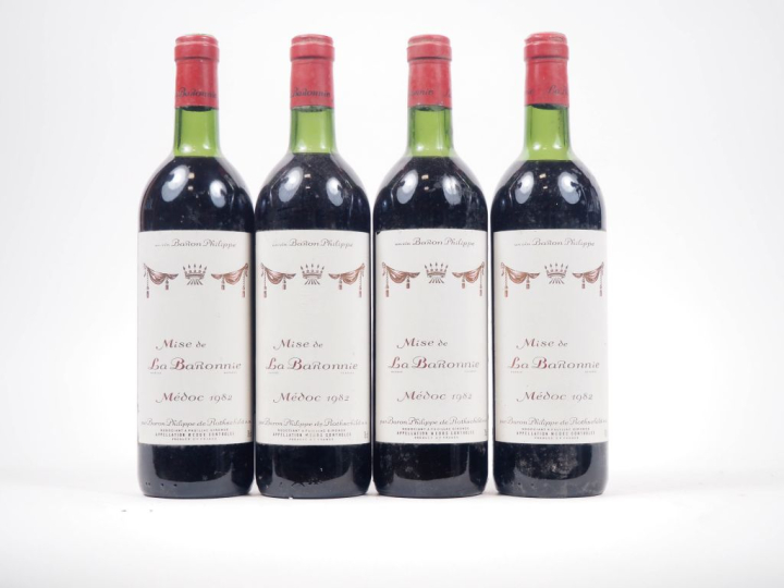 4 BOUTEILLES MISE DE LA BARONNE MÉDOC - 1982 - 1 BG/2 LB/1 HEP