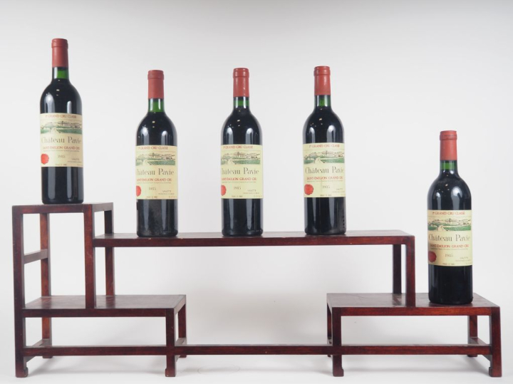 5 BOUTEILLES CHÂTEAU PAVIE 1er GCC ST ÉMILION - 1985 - 3 BG/1 LB/1 ETL