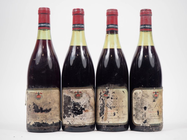 4 BOUTEILLES NUITS SAINT GEORGES MOILLARD - 1976 -  PRÉSUMÉES/2,3 à 3,