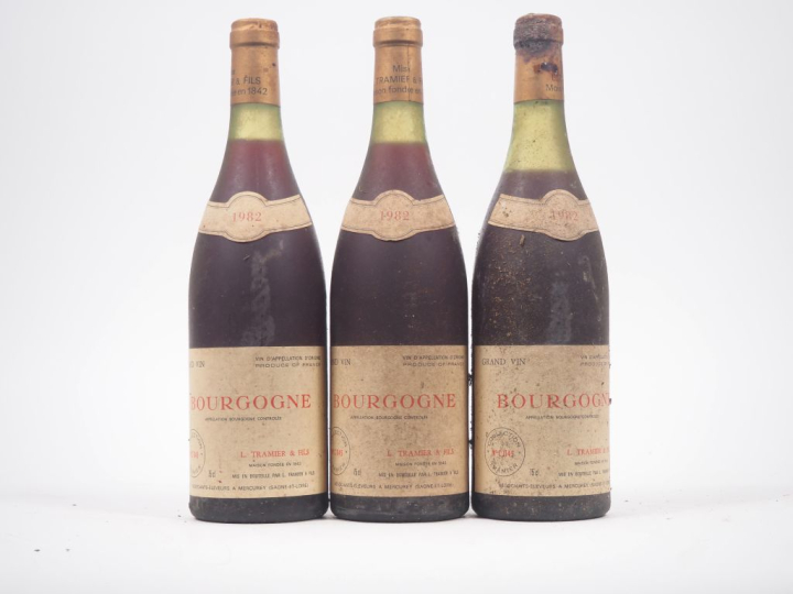 3 BOUTEILLES BOURGOGNE L. TRAMIER - 1982 - ES/BS
