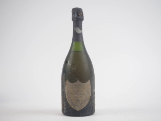 Vente aux enchères 1 BOUTEILLE CHAMPAGNE DOM PÉRIGNON - 1973 - 2,5 CM SOUS LA COIFFE/BS
