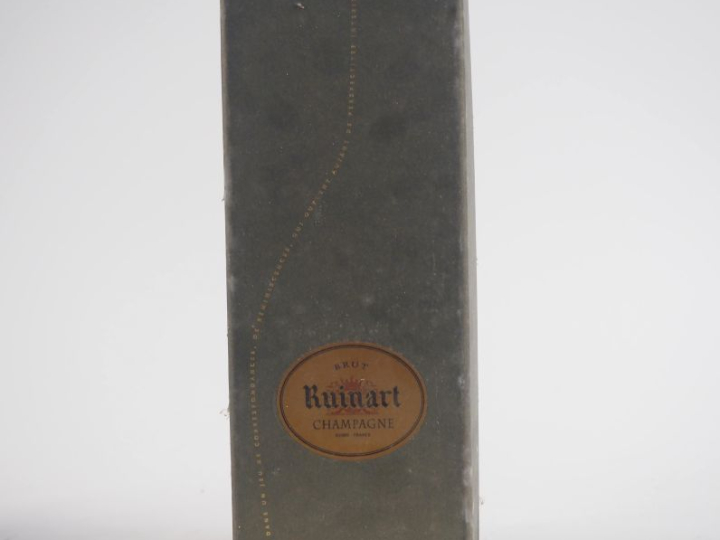 1 BOUTEILLE CHAMPAGNE RUINART - COFFRET 