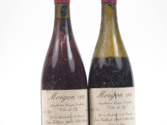 Vente aux enchères 2 BOUTEILLES MORGON  "COTE DE PY" J. FOILLARD - 1992 - 1 VIDANGE/ETS/B